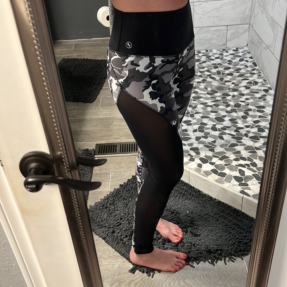 High wasted scrunch butt leggings